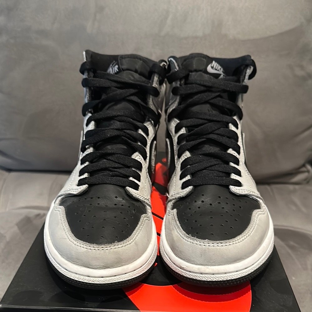 Air Jordan 1 Retro High OG - Picture 2 of 8